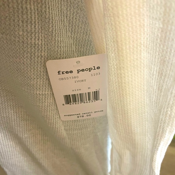 NWT Free People Lightweight thermal fabric Hi-Lo layering piece cute & romantic! - Picture 6 of 7